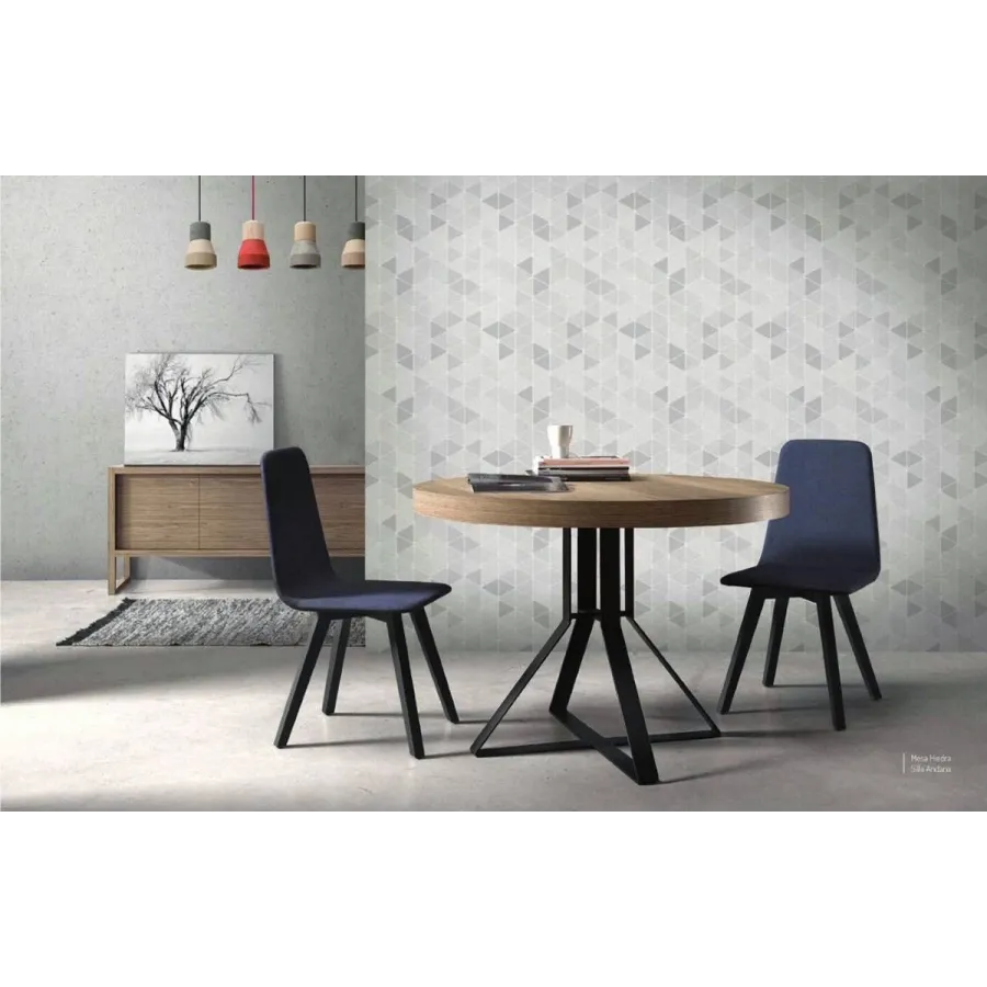 Mesa colonial redonda con pata metálica