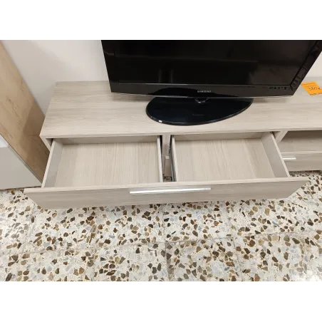 TV 180 CON ALTO PUERTA ELEVABLE TENDENCIAS