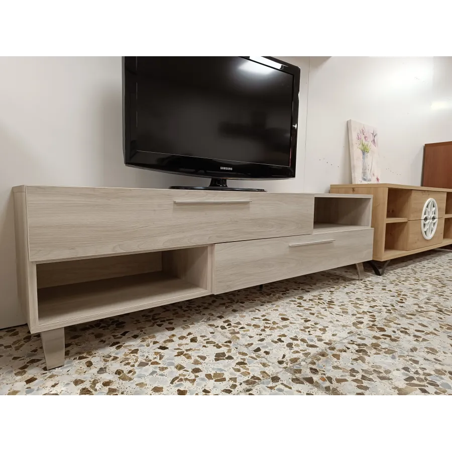 TV 180 CON ALTO PUERTA ELEVABLE TENDENCIAS