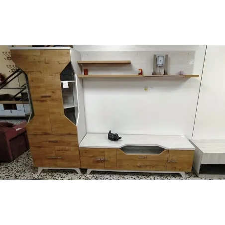 Salón Glass con patas 260 cm.