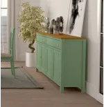 Salón con vitrinas en madera 270 cm.