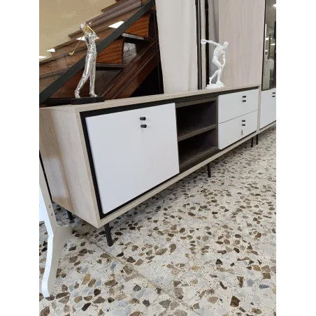 Salón de diseño 290 cm.