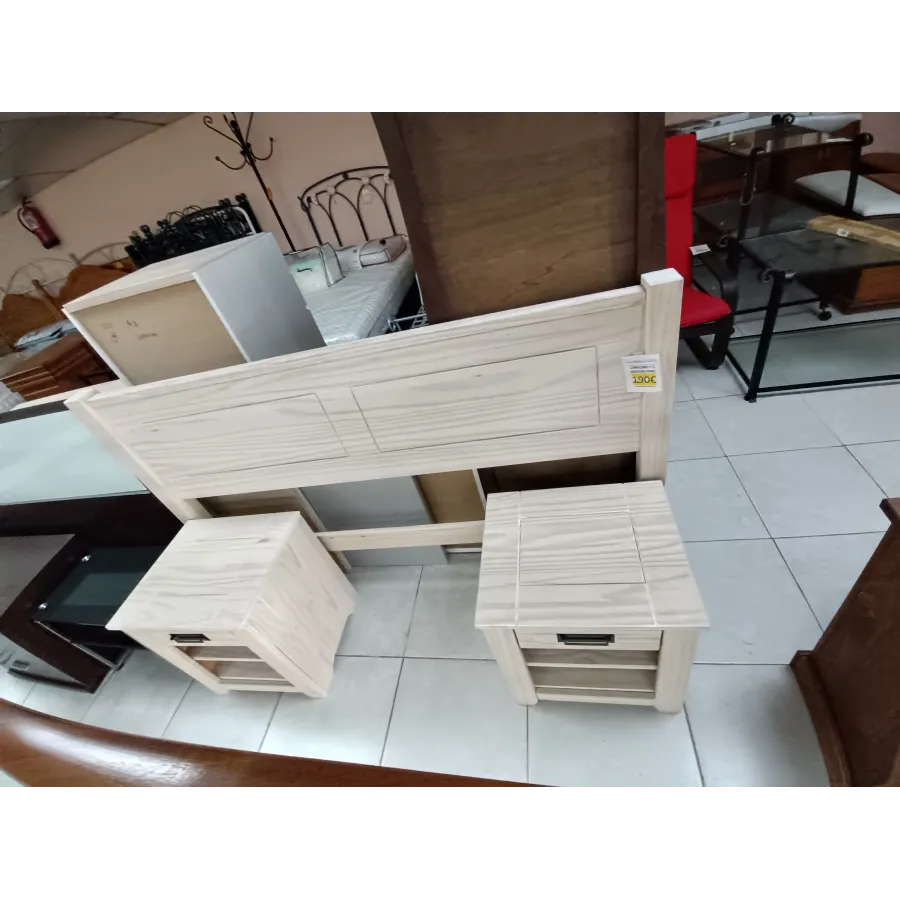 Dormitorio madera encerado