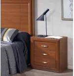 Dormitorio con cómoda y espejo linea clásica colección Parma